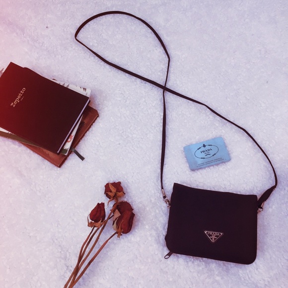 Prada Handbags - 🥀 AUTHENTIC Prada Fabric Vintage Bag 🥀